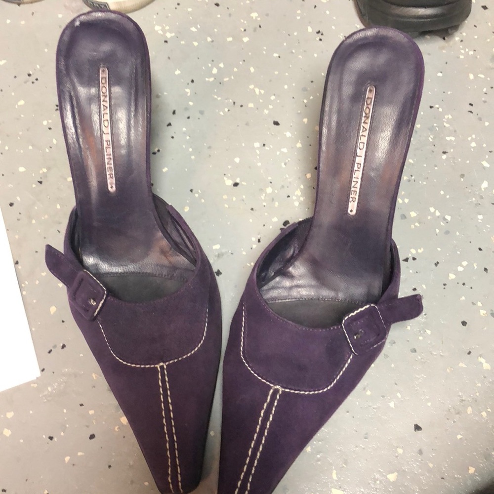 Donald Pliner Mules
